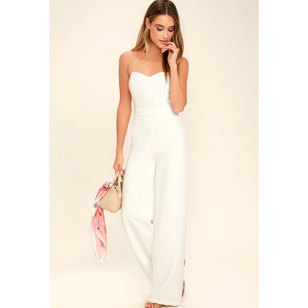 Lulu's 🌿 " Pop Life " Strapless Wide Leg Jumpsuit
